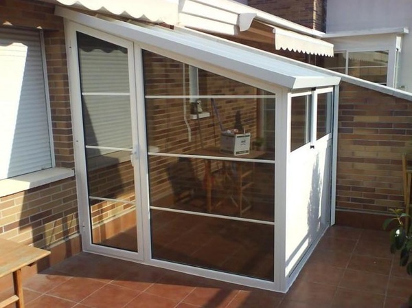 Armario de aluminio para exteriores con cubierta